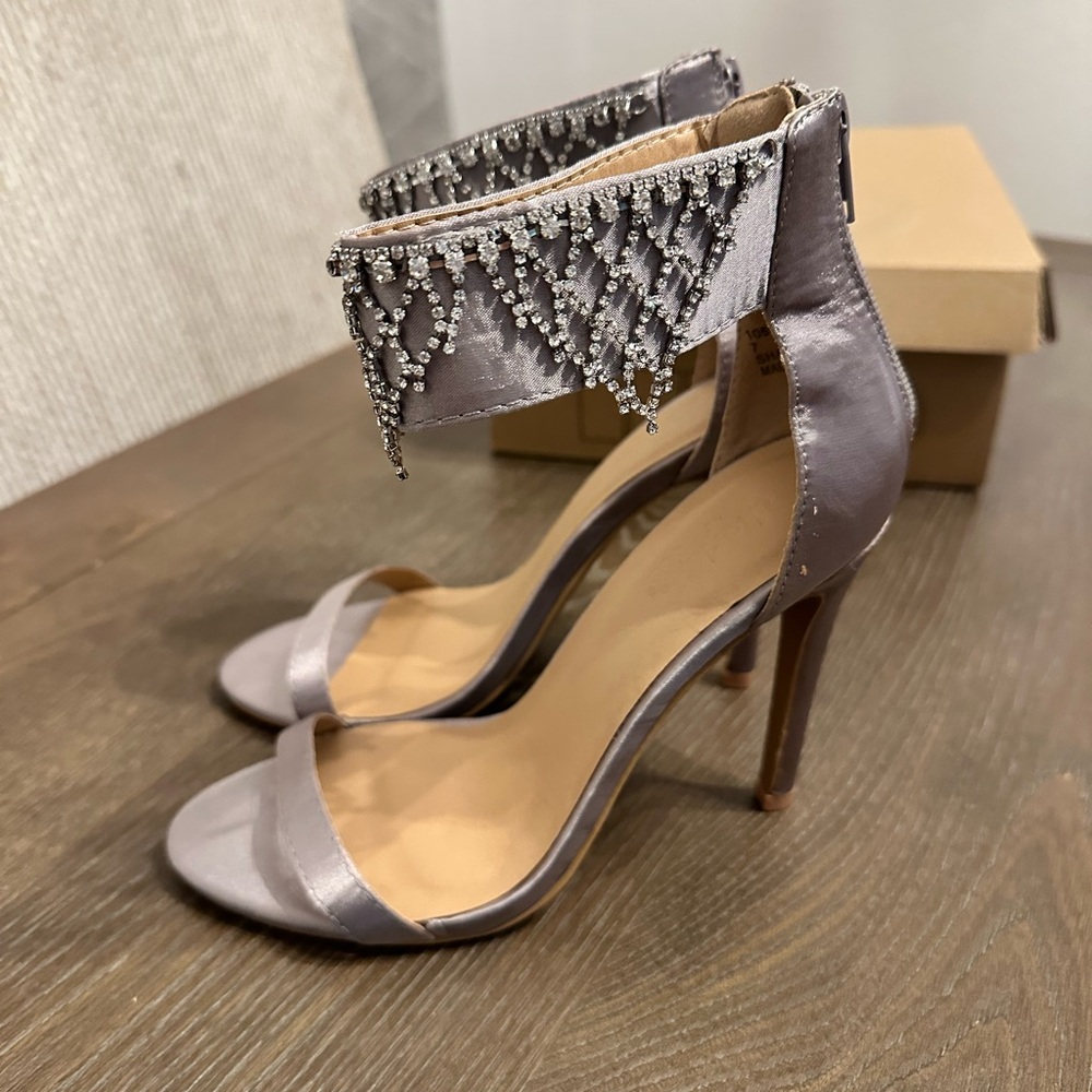 Charlotte Russe “Shan” Gray High Heels Sandals Size‎ 7 - Picture 4 of 12